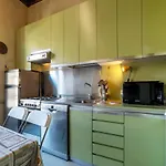 Guesthost - Pantheon Luxury Apartment *