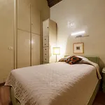 Guesthost - Pantheon Luxury Rome