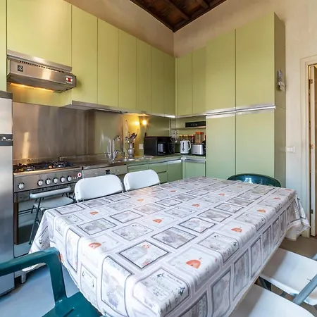 Pantheon Luxury Apartment *