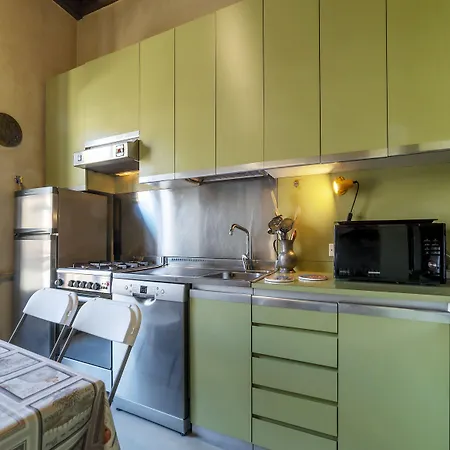 Guesthost - Pantheon Luxury *