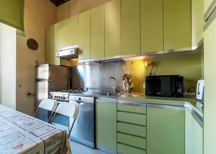 Guesthost - Pantheon Luxury 公寓 *