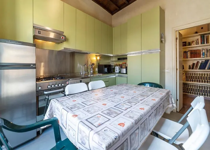 Guesthost - Pantheon Luxury 公寓 *