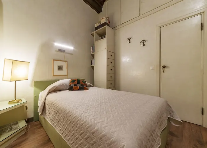 Guesthost - Pantheon Luxury